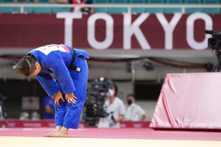 Kosovo's Krasniqi denies Japan's Tonaki, wins judo gold